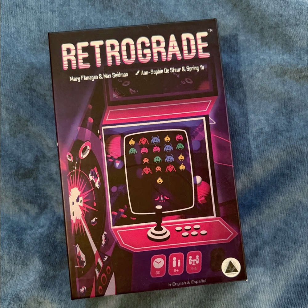 Retrograde Arcade Game